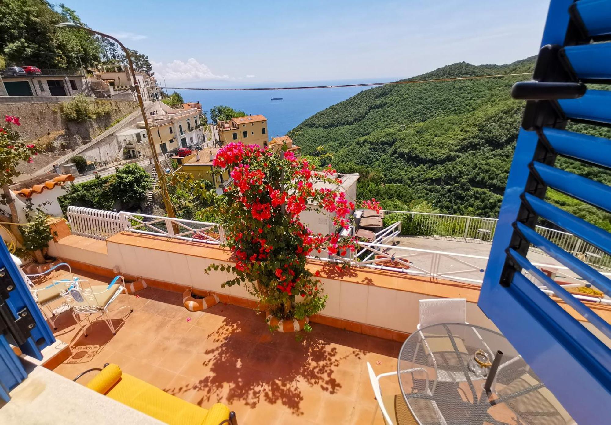 Bouganville Home Виетри Экстерьер фото