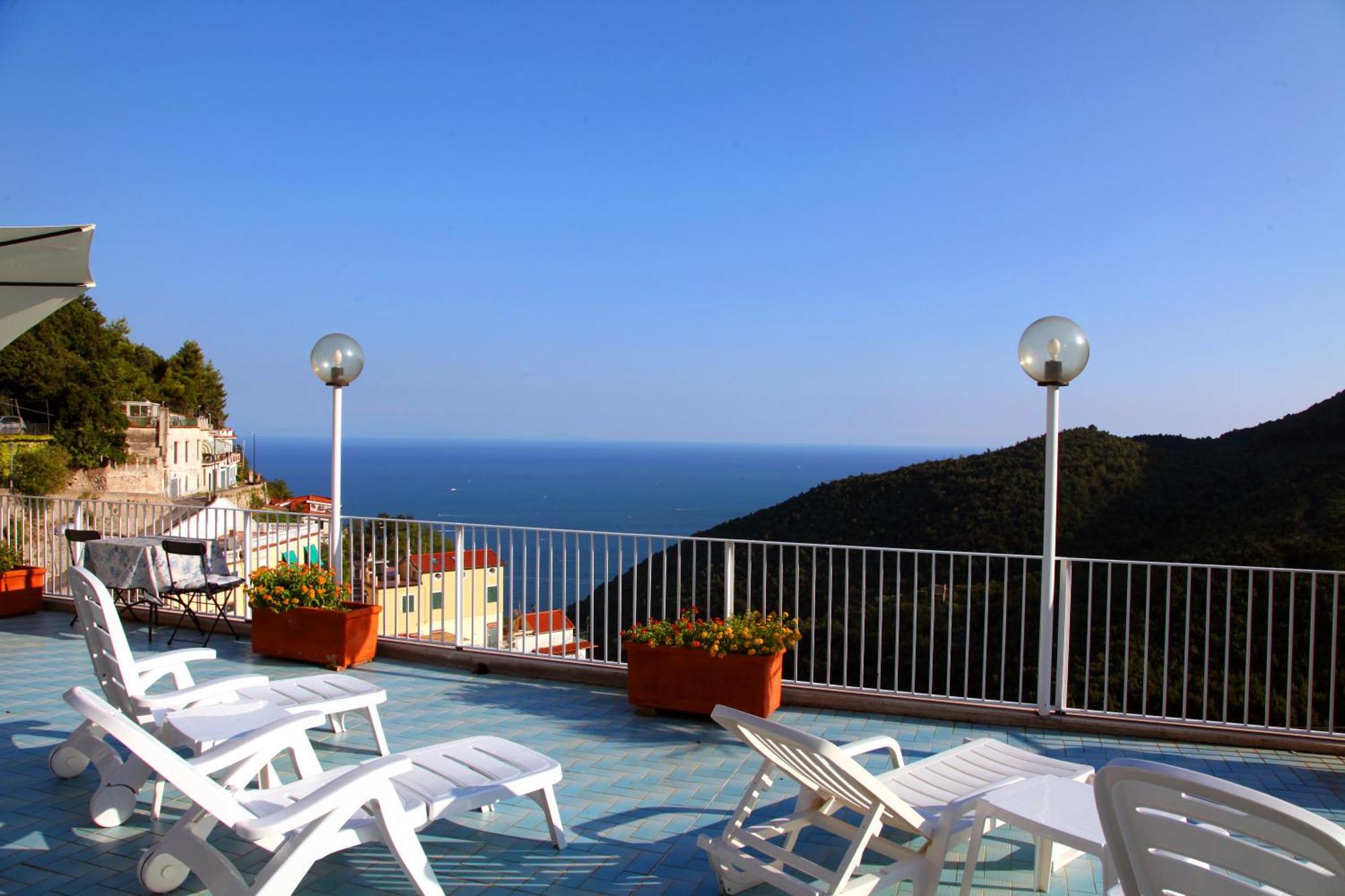 Bouganville Home Виетри Экстерьер фото